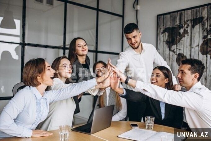 Aktiv menecer tələb olunur Aktiv menecer tələb olunur