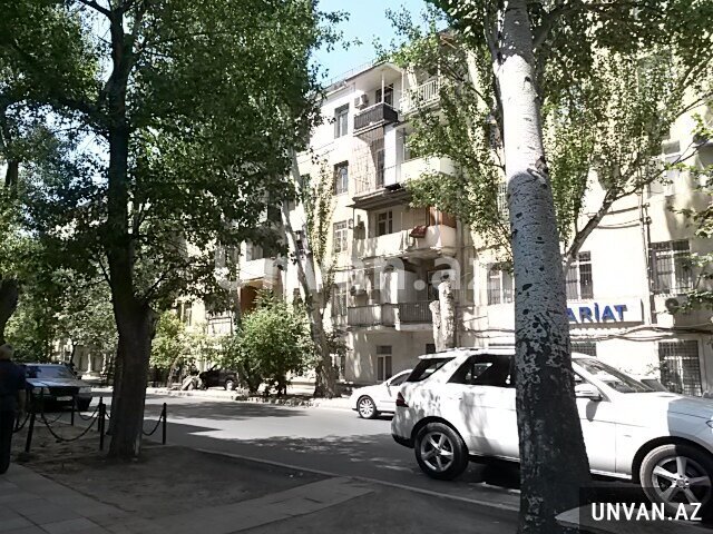 Ələskər Ələkbərov 2 otaq , Yasamal rayonu Ələskər Ələkbərov 2 otaq , Yasamal rayonu