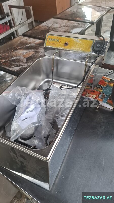 Peraşki bişirən Peraşki bişirən