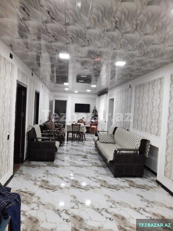 Qalada həyət evi satılır Qalada həyət evi satılır