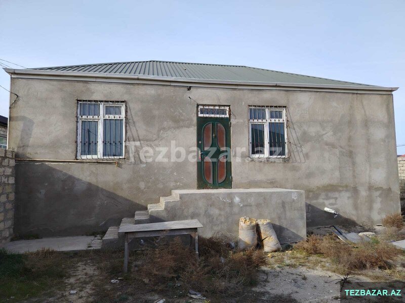 Maştağa Buzovna yolunda həyət evi satılır Maştağa Buzovna yolunda həyət evi satılır