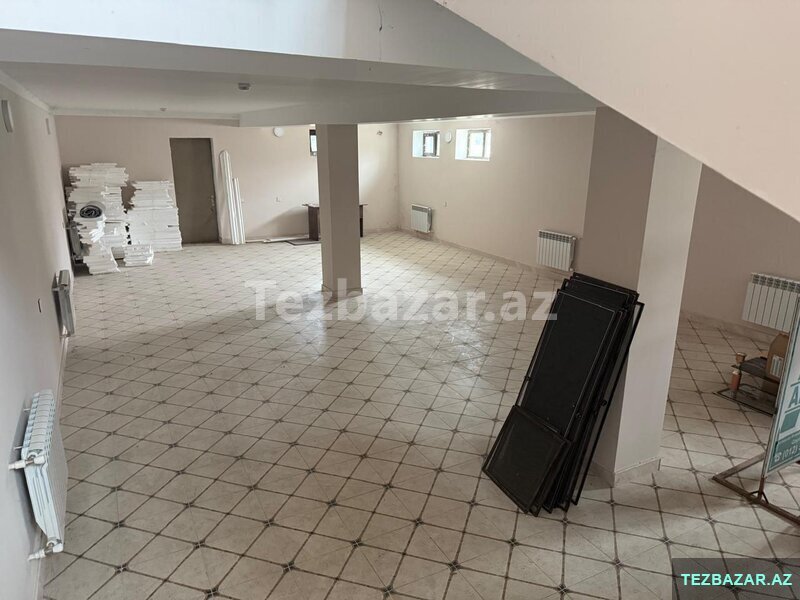 Boyük bir 250 k.m obyekt Boyük bir 250 k.m obyekt