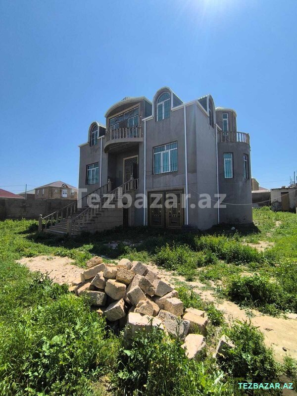 Masazırda 10 Otaqlı 3 Mertebe Vılla Satılır Masazırda 10 Otaqlı 3 Mertebe Vılla Satılır
