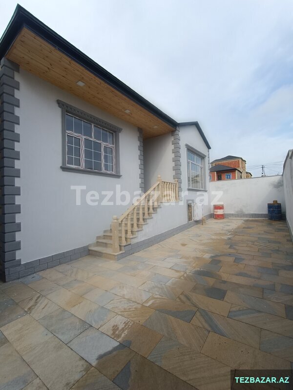 Mehdiabad Qesebesinde məktəbə və dayanacağa yaxin Mehdiabad Qesebesinde məktəbə və dayanacağa yaxin