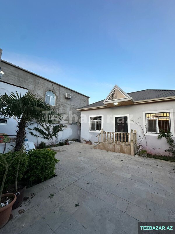 Buzovna Albalılıqda həyət evi satılır Buzovna Albalılıqda həyət evi satılır