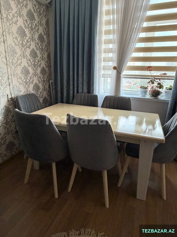 Stol stul satılır ev satılır deyə Stol stul satılır ev satılır deyə