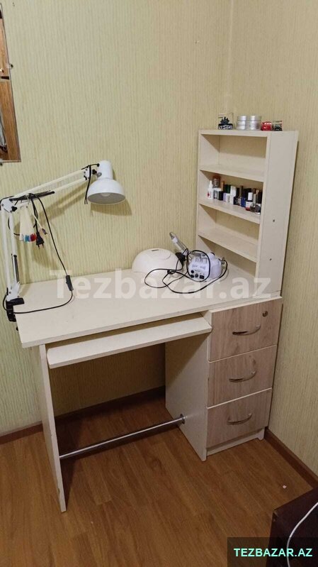 Manikür masası Manikür masası