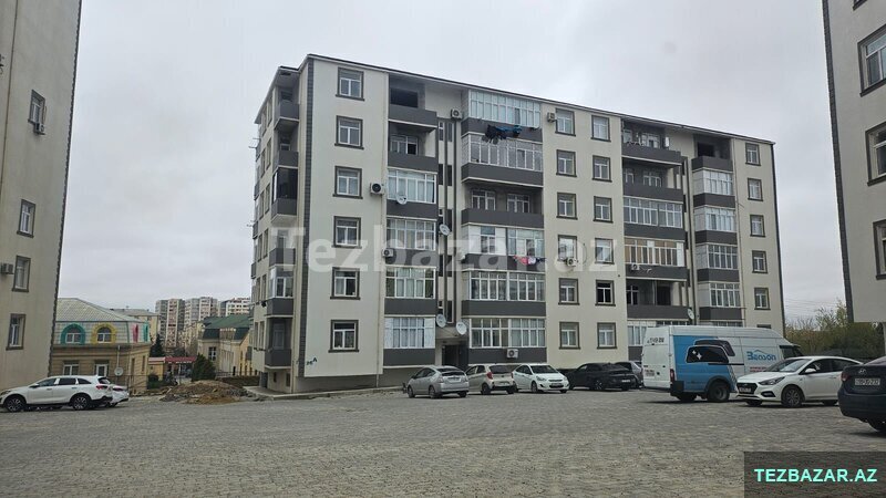 Qurtuluş 93 yaşayış kompleksində təmirsiz bina evi satılır Qurtuluş 93 yaşayış kompleksində təmirsiz bina evi satılır