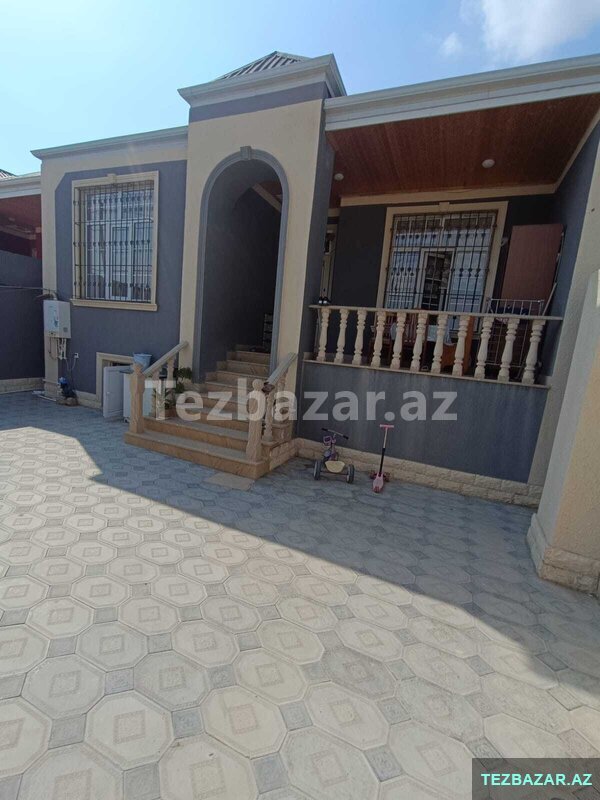 Zabrat qəsəbəsində 4 otaqlı ev satılır Zabrat qəsəbəsində 4 otaqlı ev satılır