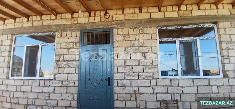 Mehdiabad qəsəbəsində 3 otaqlı ev satılır Mehdiabad qəsəbəsində 3 otaqlı ev satılır
