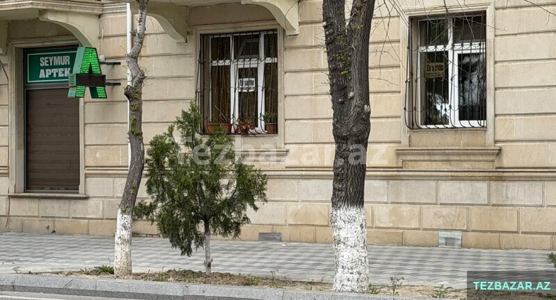 3 otaqli ev satilir (1ci mertebe obyekt kimi yararlidir) 3 otaqli ev satilir (1ci mertebe obyekt kimi yararlidir)