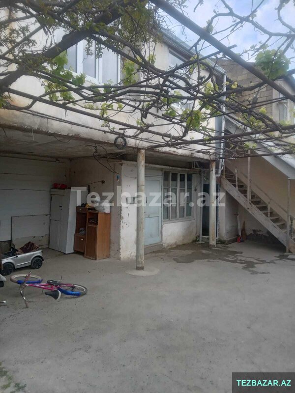 Mehdiabad qəsəbəsində 3 otaqlı mənzil satılır Mehdiabad qəsəbəsində 3 otaqlı mənzil satılır