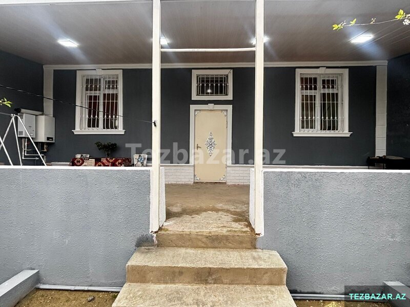 Buzovna qəsəbəsində 3 otaqlı ev satılır Buzovna qəsəbəsində 3 otaqlı ev satılır