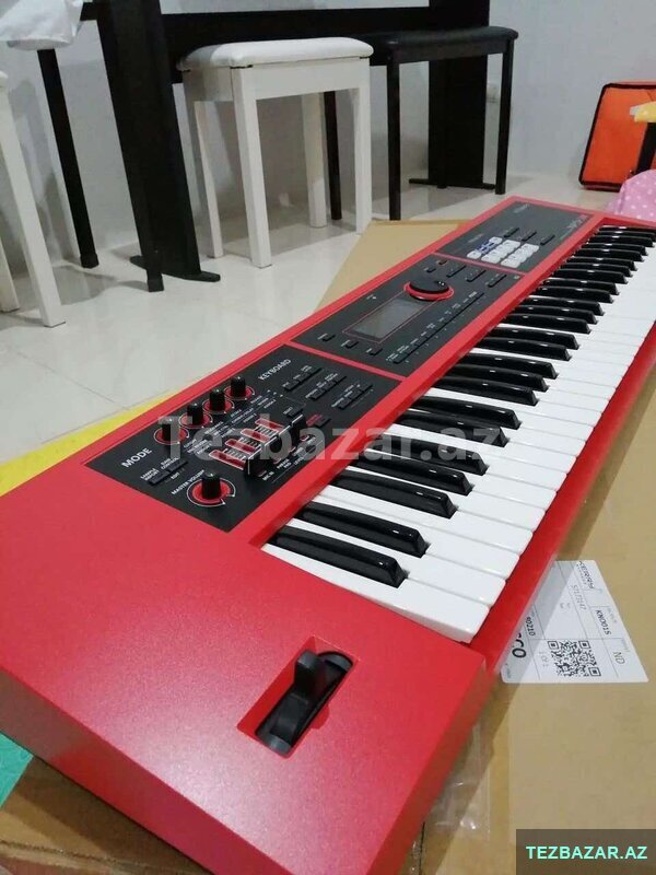 The Roland Xp 30 61 key 64 voice keyboard is a high-quality The Roland Xp 30 61 key 64 voice keyboard is a high-quality