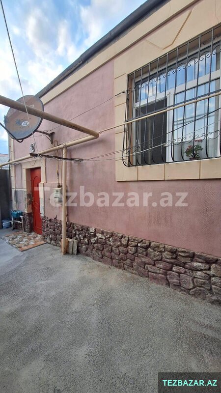Xırdalanda qoşa daşla hörülmüş kürsülü həyət evi satılır Xırdalanda qoşa daşla hörülmüş kürsülü həyət evi satılır