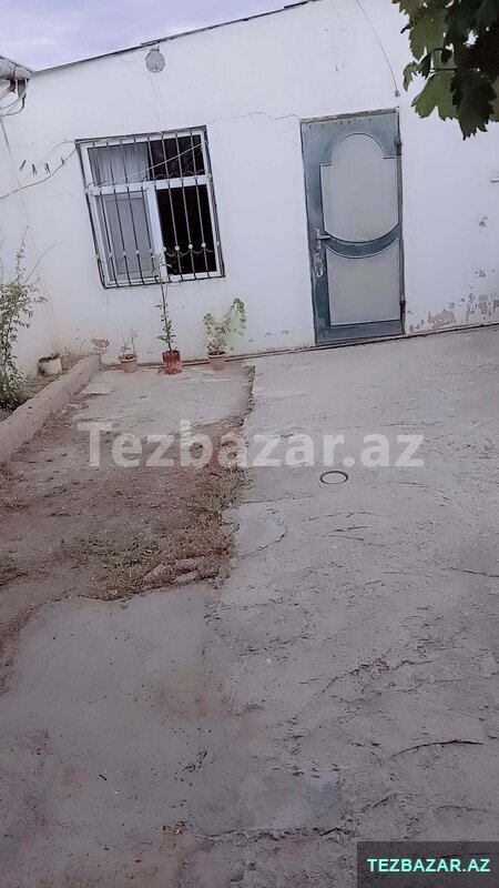 4 otaqlı həyət evi satılır 4 otaqlı həyət evi satılır