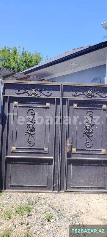 Binə qəsəbəsində 4 otaqlı ev satılır Binə qəsəbəsində 4 otaqlı ev satılır
