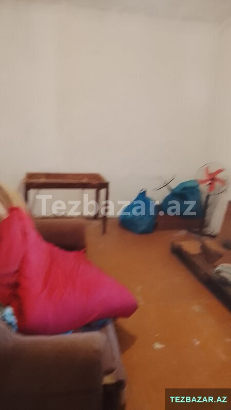 Binəqədi sentiralni 2 otaqlı həyət evi satılır Binəqədi sentiralni 2 otaqlı həyət evi satılır
