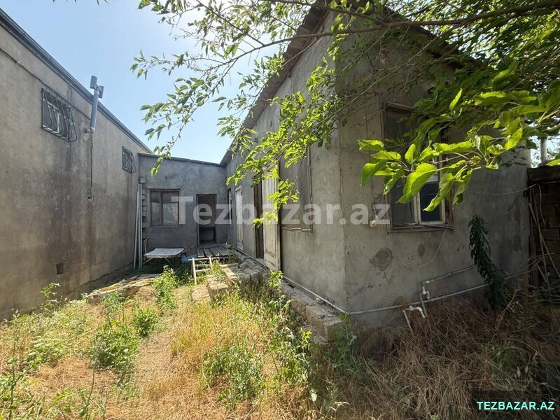 mastagada qaya uste 2 otaqli ev satilir mastagada qaya uste 2 otaqli ev satilir