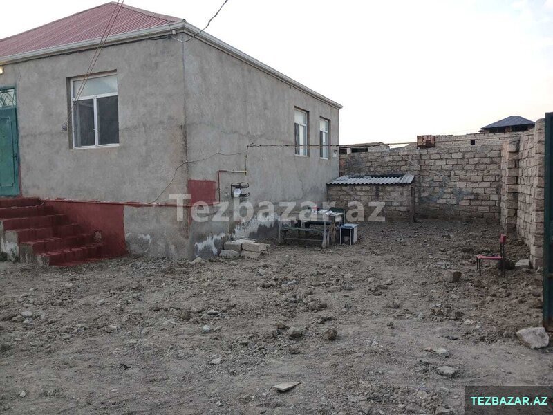 Baharda Həyət evi Baharda Həyət evi
