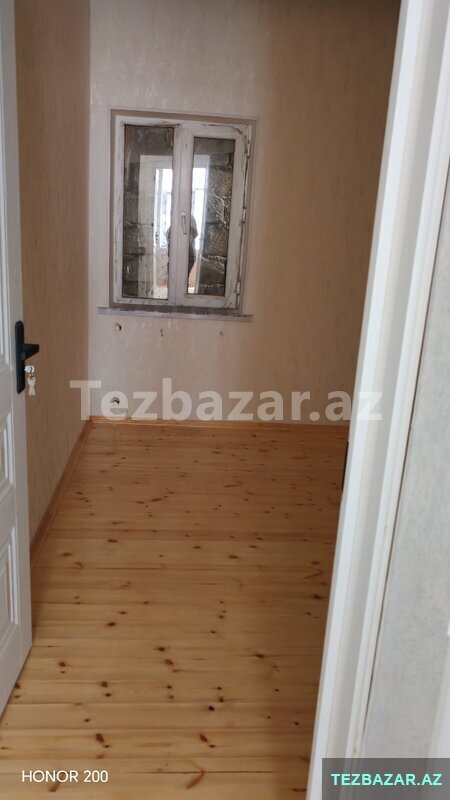4 otaqlı heyet evi satilir 4 otaqlı heyet evi satilir