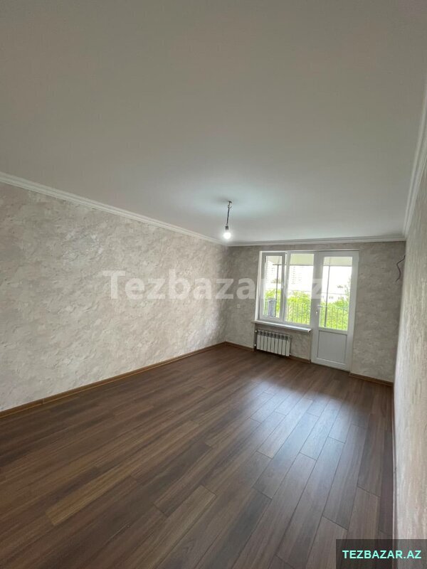Satılır 3 otaqlı köhnə tikili 72 m², İnşaatçılar m Satılır 3 otaqlı köhnə tikili 72 m², İnşaatçılar m