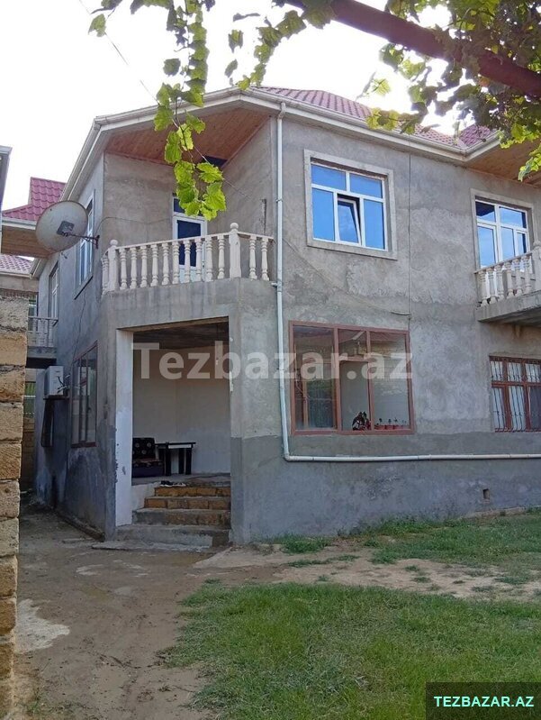 Masazirda 2 mertebeli 6 otaqli heyet evi satilir Masazirda 2 mertebeli 6 otaqli heyet evi satilir