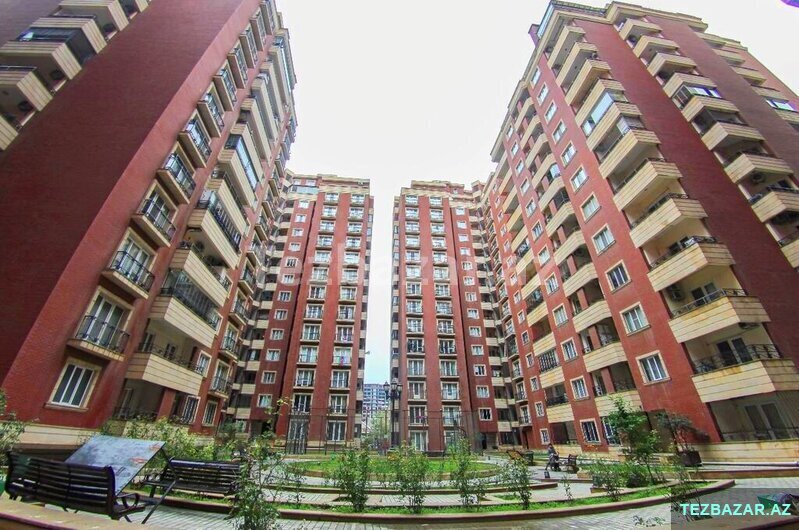 Kirayə verilir 2 otaqlı yeni tikili 87 m², 28 May m Kirayə verilir 2 otaqlı yeni tikili 87 m², 28 May m