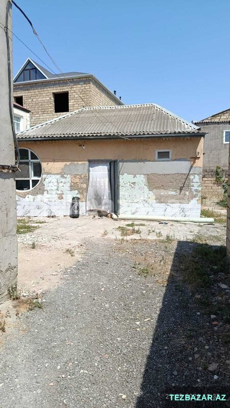 Masazirda 5 sotda 3 otaqli heyet evi satilir Masazirda 5 sotda 3 otaqli heyet evi satilir