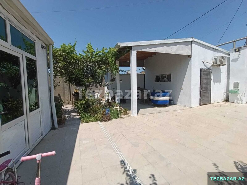 Buzovnada həyət evi satılırr Buzovnada həyət evi satılırr
