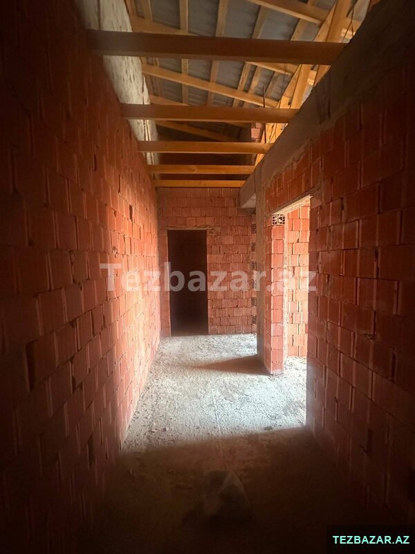 Masazırda təmirsiz bina evi satılır Masazırda təmirsiz bina evi satılır