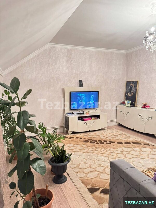 Həyət evi satılır Həyət evi satılır