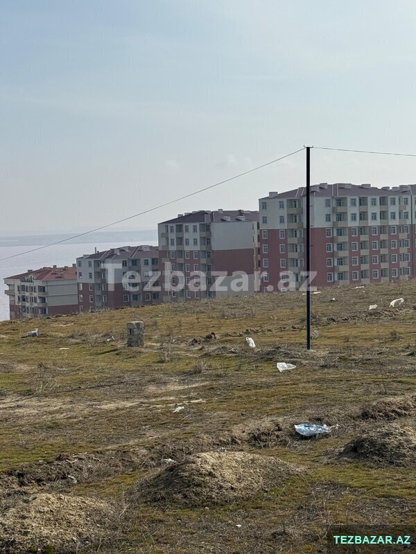 Villa badamin yani torpaq sahesi Villa badamin yani torpaq sahesi