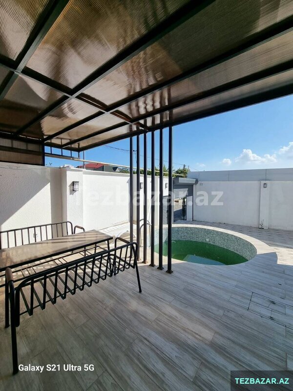 Albalılıqda həyət evi satılır Albalılıqda həyət evi satılır
