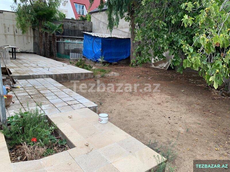 Mərdəkanda həyət evi satılır Mərdəkanda həyət evi satılır